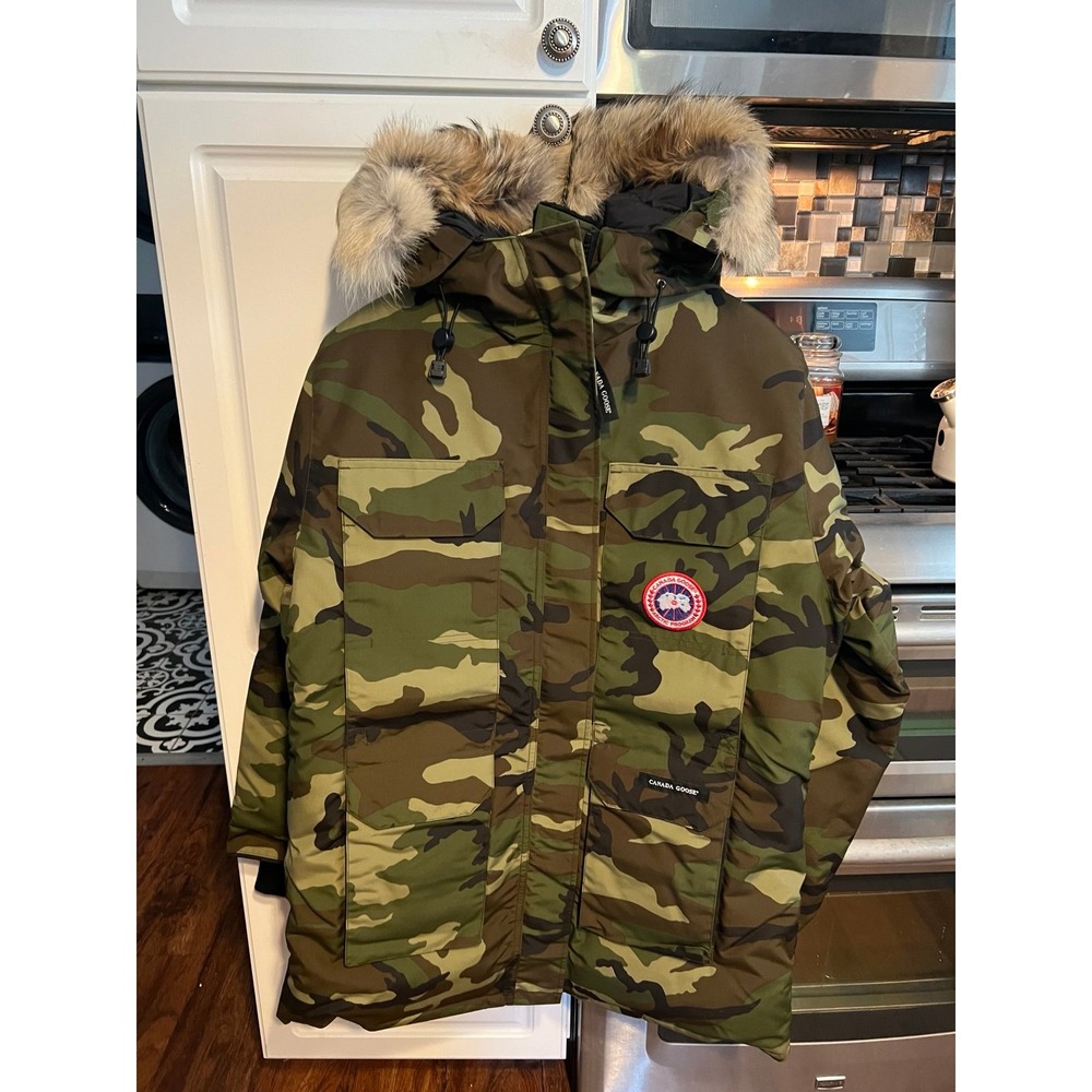 New Canada Goose Expedition Parka Camo Print Womens size XL & Receipt - Picture 1 of 15